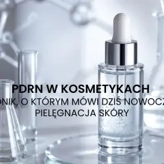 PDRN w kosmetykach: składnik, o którym mówi dziś nowoczesna pielęgnacja skóry. Serum w butelce z pipetą i naczynia laboratoryjne.