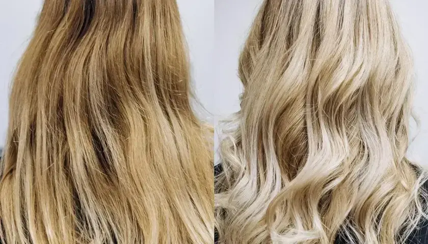 Przed i po metamorfozie włosów: od ciemny blond do jasnego blondu z falami.